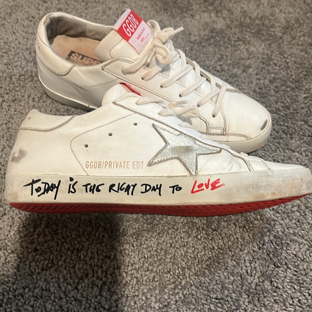 Golden Goose Limited edition, today is the right day to love!
